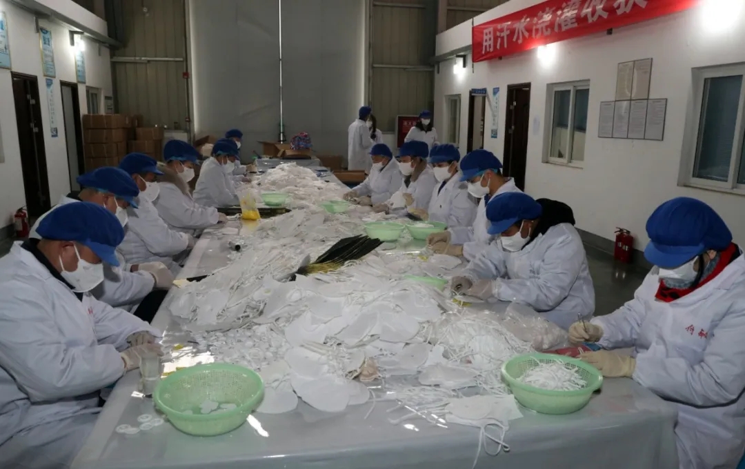 成都米兰网页版·官方端在线-米兰（中国）集团民用级口罩生产车间
