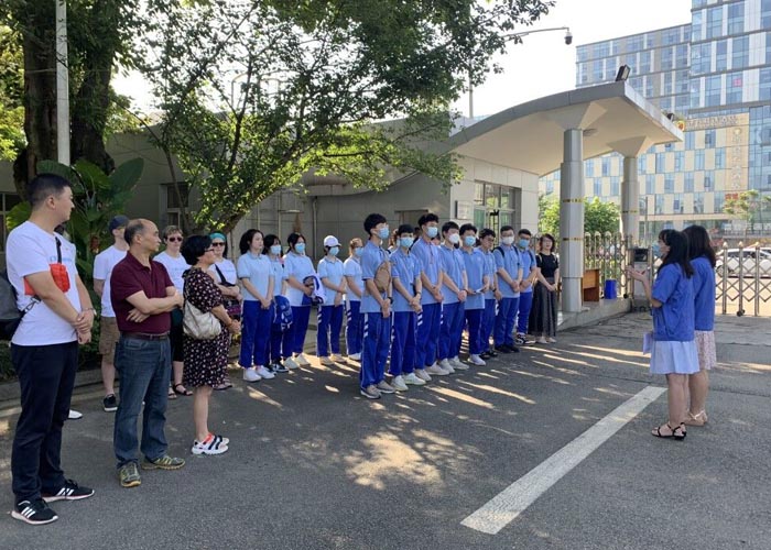 走进米兰网页版·官方端在线-米兰（中国）科普基地，开展卫生防疫体验