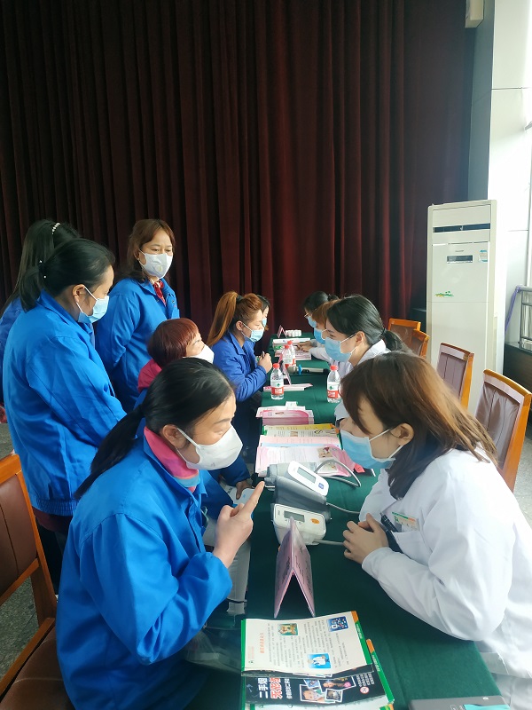成都米兰网页版·官方端在线-米兰（中国）集团工会举办“关注健康管理 享美丽自信人生”妇女节专题讲座